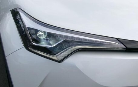 Toyota C-HR I рестайлинг, 2021 год, 1 736 000 рублей, 14 фотография