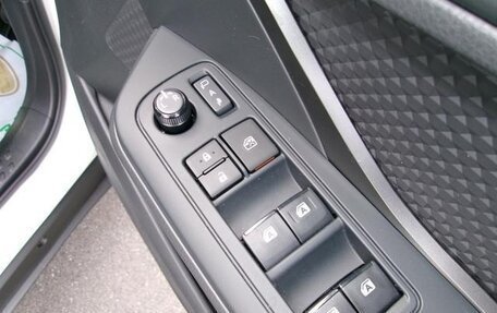 Toyota C-HR I рестайлинг, 2021 год, 1 736 000 рублей, 34 фотография