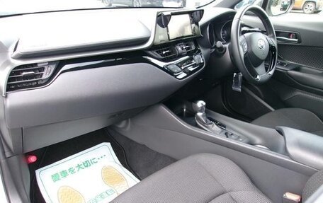 Toyota C-HR I рестайлинг, 2021 год, 1 736 000 рублей, 35 фотография