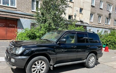 Toyota Land Cruiser 100 рестайлинг 2, 2006 год, 2 200 000 рублей, 12 фотография