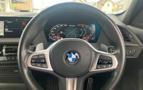 BMW 1 серия, 2022 год, 1 560 000 рублей, 15 фотография