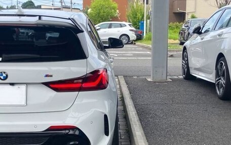 BMW 1 серия, 2022 год, 1 560 000 рублей, 12 фотография