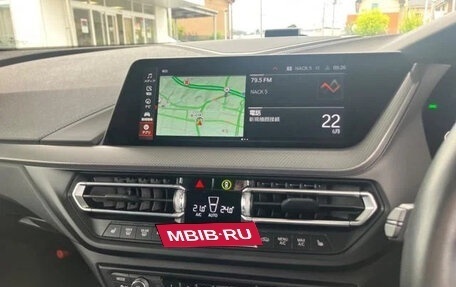 BMW 1 серия, 2022 год, 1 560 000 рублей, 16 фотография