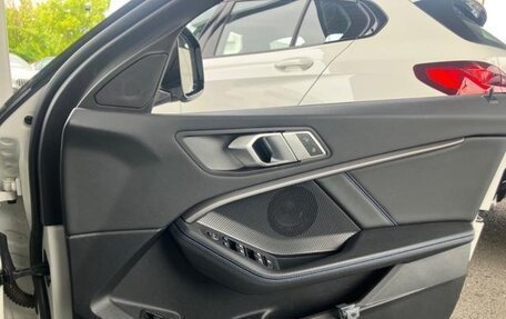 BMW 1 серия, 2022 год, 1 560 000 рублей, 30 фотография