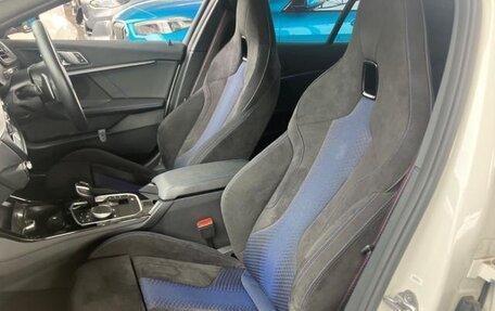 BMW 1 серия, 2022 год, 1 560 000 рублей, 32 фотография