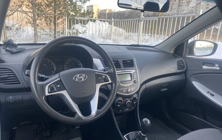 Hyundai Solaris II рестайлинг, 2013 год, 760 000 рублей, 7 фотография