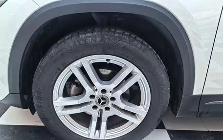 Mercedes-Benz GLA, 2022 год, 2 100 000 рублей, 11 фотография