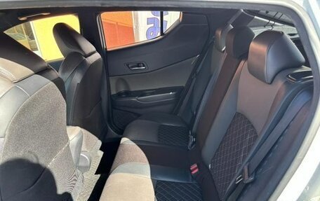 Toyota C-HR I рестайлинг, 2021 год, 1 705 000 рублей, 17 фотография