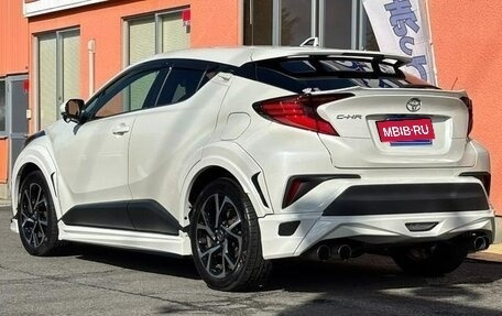 Toyota C-HR I рестайлинг, 2021 год, 1 705 000 рублей, 10 фотография