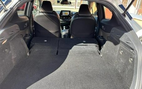 Toyota C-HR I рестайлинг, 2021 год, 1 705 000 рублей, 21 фотография