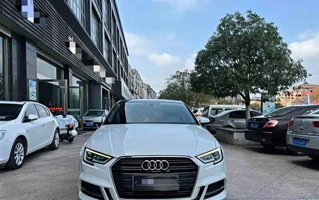 Audi A3, 2018 год, 1 290 000 рублей, 2 фотография