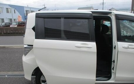 Honda Freed I, 2012 год, 798 000 рублей, 9 фотография