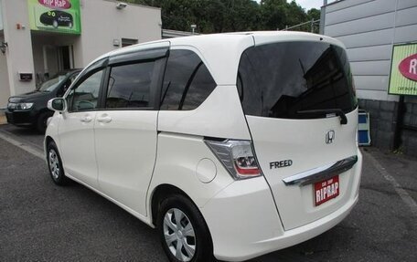 Honda Freed I, 2012 год, 798 000 рублей, 2 фотография