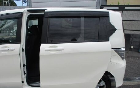 Honda Freed I, 2012 год, 798 000 рублей, 10 фотография