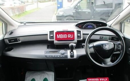 Honda Freed I, 2012 год, 798 000 рублей, 28 фотография