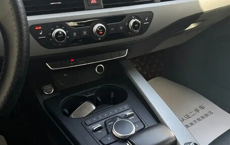 Audi A4, 2018 год, 1 750 750 рублей, 11 фотография