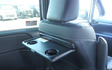 Toyota Voxy III, 2021 год, 2 311 000 рублей, 27 фотография