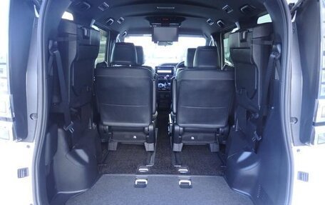 Toyota Voxy III, 2021 год, 2 311 000 рублей, 32 фотография