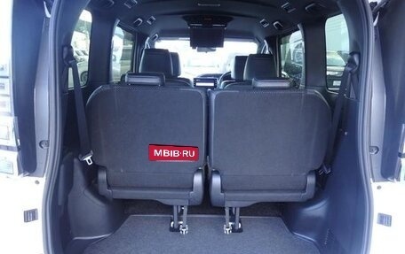 Toyota Voxy III, 2021 год, 2 311 000 рублей, 31 фотография