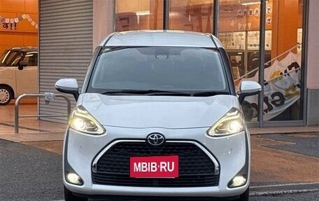 Toyota Sienta II, 2022 год, 1 142 000 рублей, 7 фотография