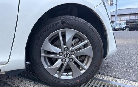 Toyota Sienta II, 2022 год, 1 142 000 рублей, 21 фотография