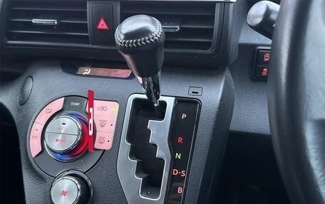 Toyota Sienta II, 2022 год, 1 142 000 рублей, 10 фотография