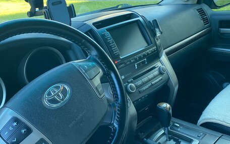 Toyota Land Cruiser 200, 2011 год, 3 350 000 рублей, 6 фотография