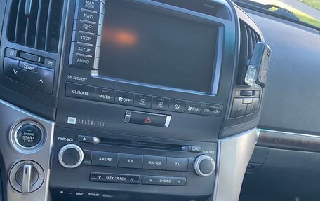 Toyota Land Cruiser 200, 2011 год, 3 350 000 рублей, 9 фотография