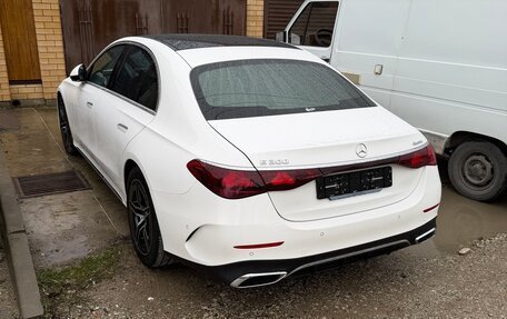 Mercedes-Benz E-Класс, 2024 год, 8 950 000 рублей, 3 фотография