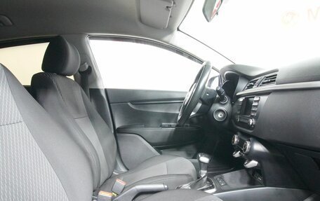 KIA Rio IV, 2019 год, 1 415 000 рублей, 10 фотография