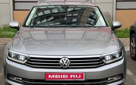 Volkswagen Passat B8 рестайлинг, 2016 год, 1 850 000 рублей, 1 фотография