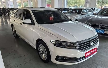 Volkswagen Lavida, 2022 год, 1 100 000 рублей, 1 фотография