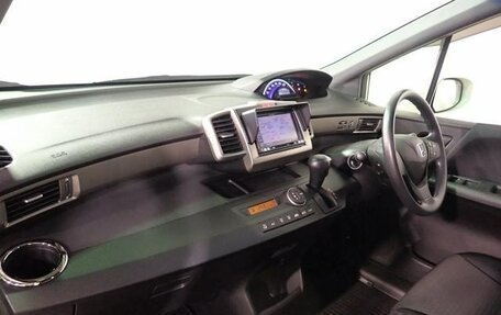 Honda Freed I, 2013 год, 799 000 рублей, 16 фотография