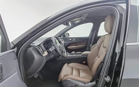 Volvo XC60 II, 2022 год, 3 910 325 рублей, 7 фотография