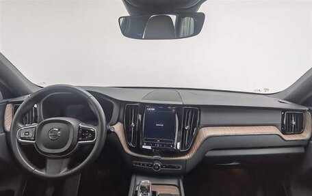 Volvo XC60 II, 2022 год, 3 910 325 рублей, 8 фотография