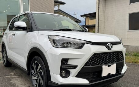 Toyota Raize I, 2022 год, 1 195 000 рублей, 3 фотография