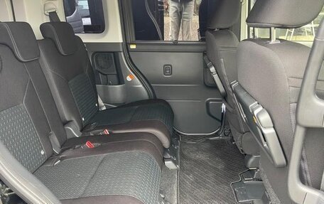 Toyota Roomy I, 2023 год, 893 000 рублей, 14 фотография