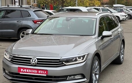 Volkswagen Passat B8 рестайлинг, 2016 год, 1 850 000 рублей, 2 фотография