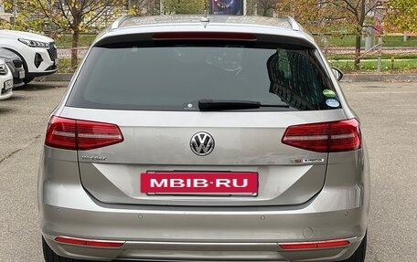 Volkswagen Passat B8 рестайлинг, 2016 год, 1 850 000 рублей, 7 фотография