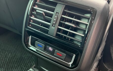 Volkswagen Passat B8 рестайлинг, 2016 год, 1 850 000 рублей, 25 фотография