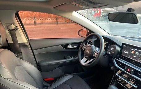 KIA K3, 2022 год, 1 630 000 рублей, 9 фотография