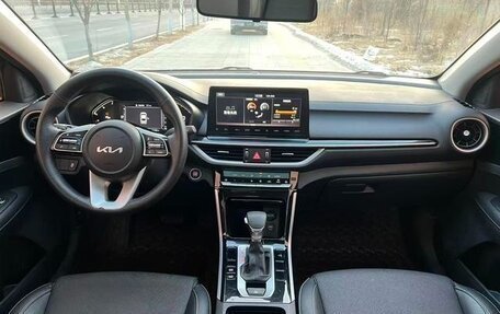 KIA K3, 2022 год, 1 630 000 рублей, 10 фотография