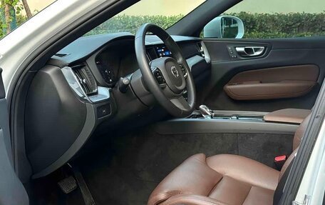 Volvo XC60 II, 2024 год, 4 300 325 рублей, 6 фотография