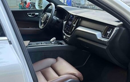 Volvo XC60 II, 2024 год, 4 300 325 рублей, 8 фотография