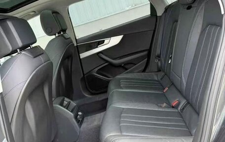 Audi A4, 2021 год, 2 450 000 рублей, 9 фотография