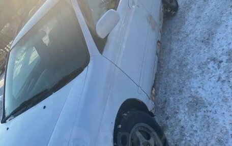 Nissan Avenir II, 2000 год, 120 000 рублей, 3 фотография