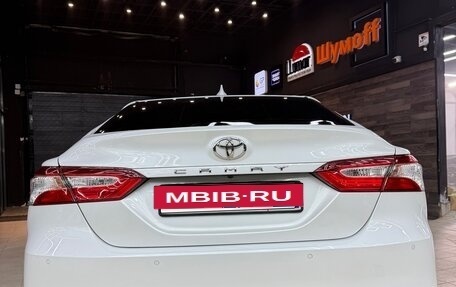 Toyota Camry, 2021 год, 3 200 000 рублей, 4 фотография