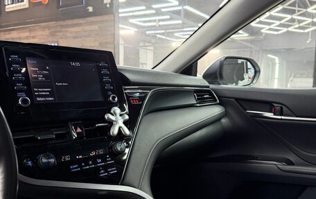 Toyota Camry, 2021 год, 3 200 000 рублей, 12 фотография