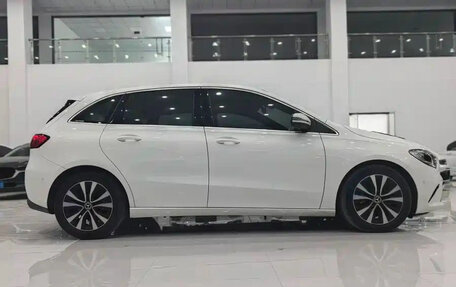 Mercedes-Benz B-Класс, 2021 год, 1 560 000 рублей, 9 фотография