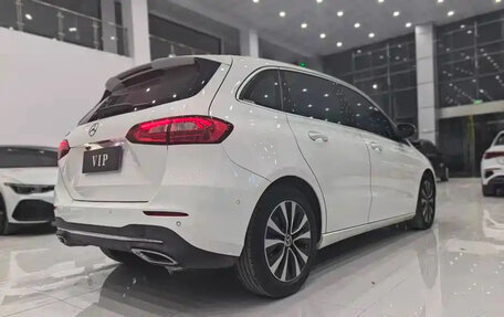 Mercedes-Benz B-Класс, 2021 год, 1 560 000 рублей, 4 фотография